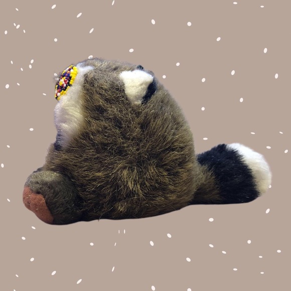 ☠️sold☠️Cute Vintage Round Raccoon Fluffy Plush W/ a Twist